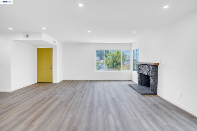 1211 donald drive, Rodeo, CA 94572