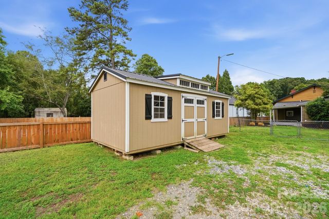 1627 N Main Street, Salisbury, NC 28144
