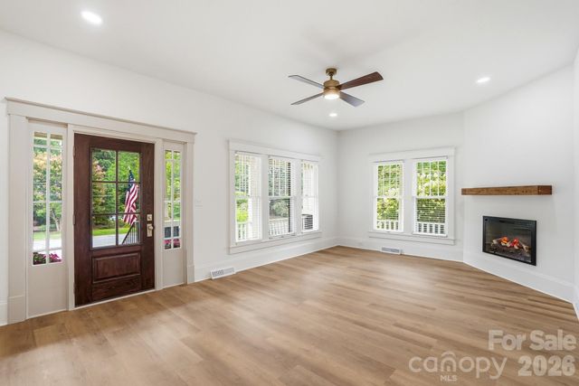 1627 N Main Street, Salisbury, NC 28144