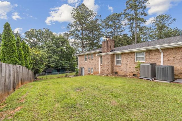634 Rebecca Street NW, Lilburn, GA 30047