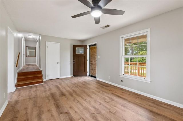 634 Rebecca Street NW, Lilburn, GA 30047
