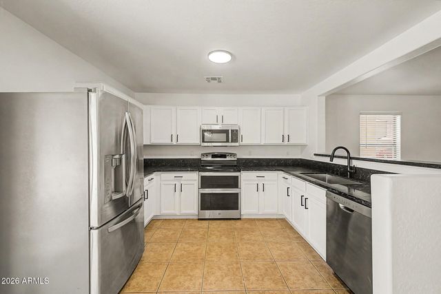 2527 E MEADOW CREEK Way, San Tan Valley, AZ 85140