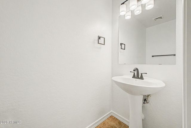 2527 E MEADOW CREEK Way, San Tan Valley, AZ 85140