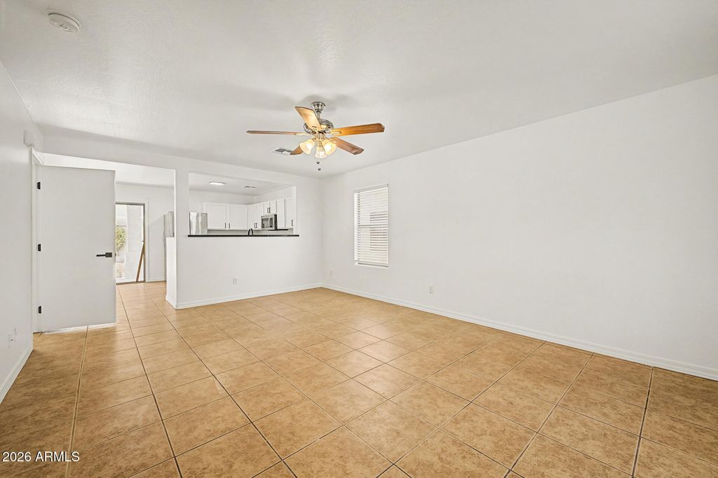 2527 E MEADOW CREEK Way, San Tan Valley, AZ 85140 — photo 5