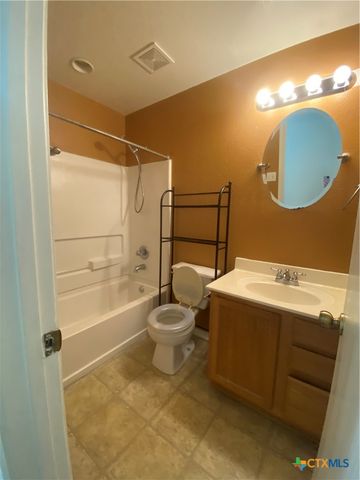 206 Calixto Court, San Marcos, TX 78666