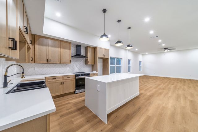 814 Lambert Street, Dallas, TX 75203