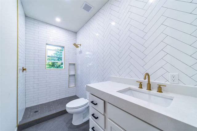 814 Lambert Street, Dallas, TX 75203