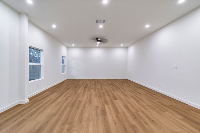 814 Lambert Street, Dallas, TX 75203