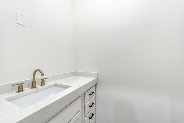 814 Lambert Street, Dallas, TX 75203
