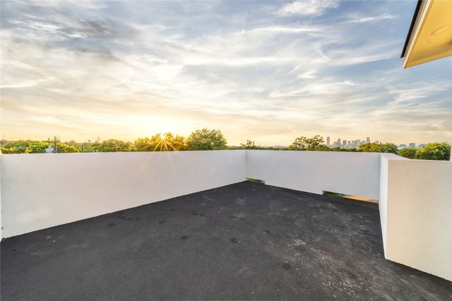 814 Lambert Street, Dallas, TX 75203