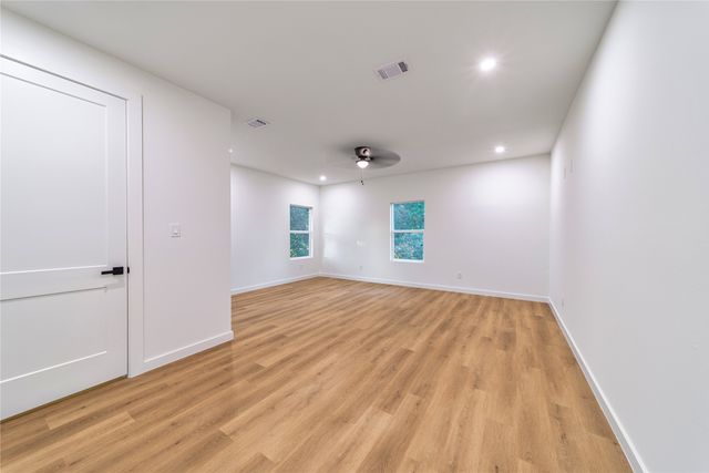 814 Lambert Street, Dallas, TX 75203