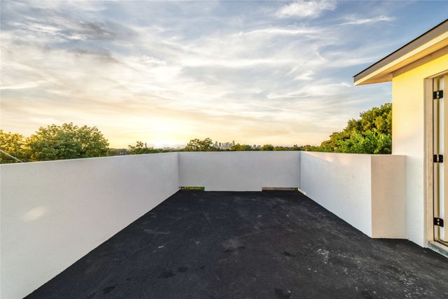 814 Lambert Street, Dallas, TX 75203