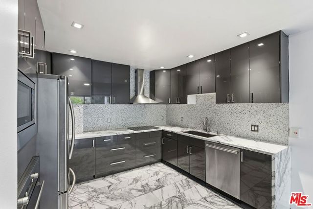 1100 Alta Loma Road 602, West Hollywood, CA 90069