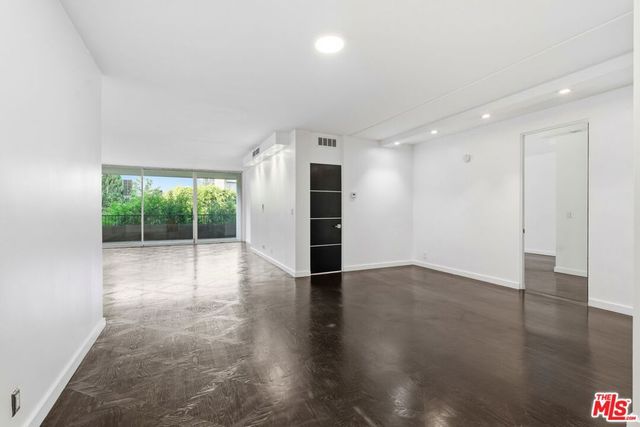 1100 Alta Loma Road 602, West Hollywood, CA 90069