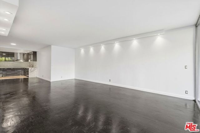 1100 Alta Loma Road 602, West Hollywood, CA 90069