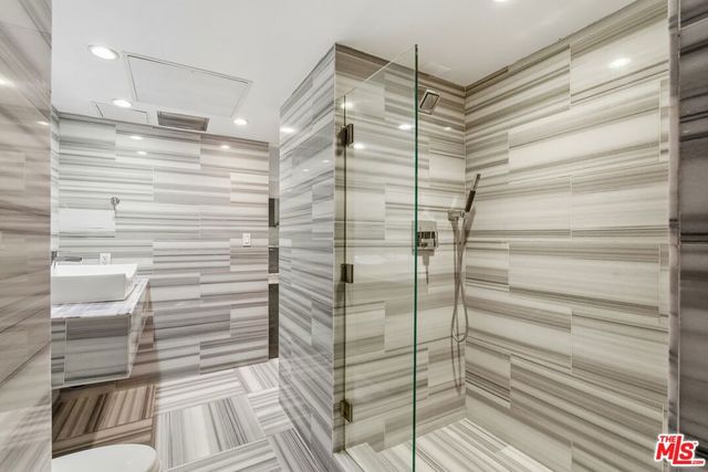 1100 Alta Loma Road 602, West Hollywood, CA 90069