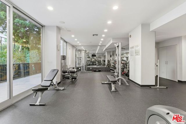 1100 Alta Loma Road 602, West Hollywood, CA 90069