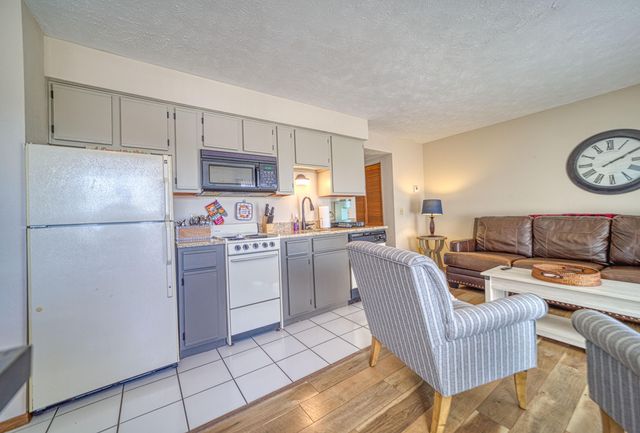 4 Memory Lane 1, Branson, MO 65616