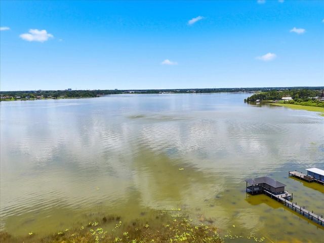 218 LAKE HARTRIDGE DRIVE NW, Winter Haven, FL 33881