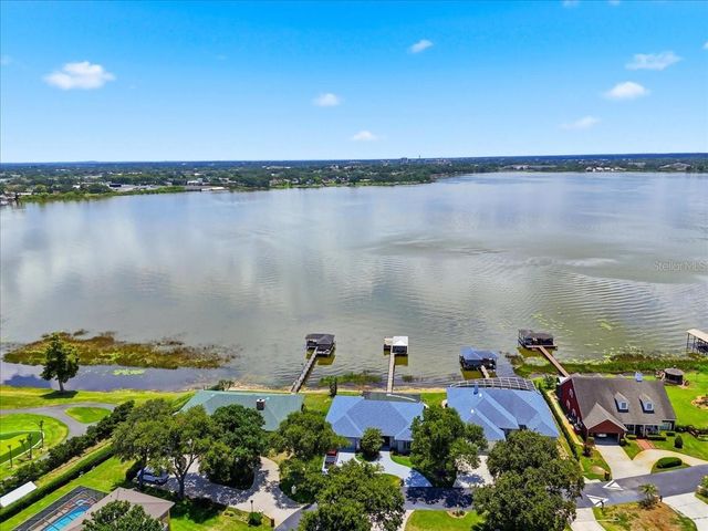 218 LAKE HARTRIDGE DRIVE NW, Winter Haven, FL 33881