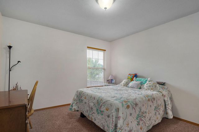 5047 S Greenfield Road, Battlefield, MO 65619
