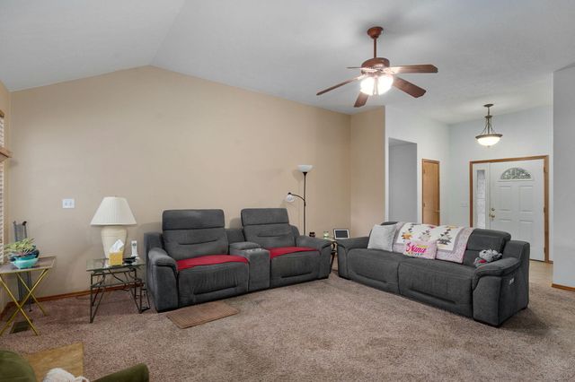 5047 S Greenfield Road, Battlefield, MO 65619