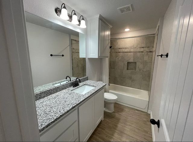109 Spruce Tree Court, Poolville, TX 76487
