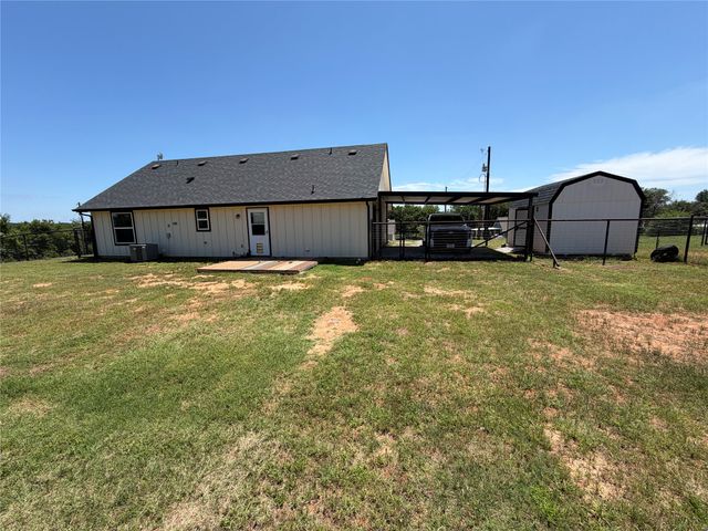109 Spruce Tree Court, Poolville, TX 76487