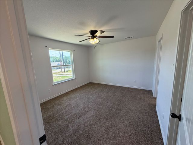 109 Spruce Tree Court, Poolville, TX 76487