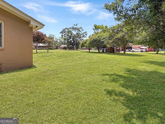 115 Tyus Street, Barnesville, GA 30204
