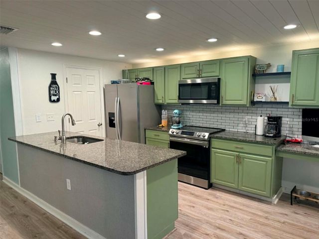 1204 TALL OAKS ROAD, Deland, FL 32720