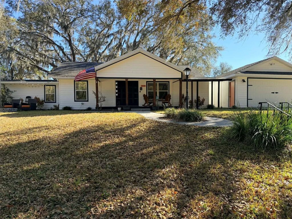 1204 TALL OAKS ROAD, Deland, FL 32720
