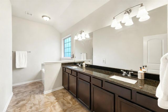 14344 N Summerchase Circle, Willis, TX 77318