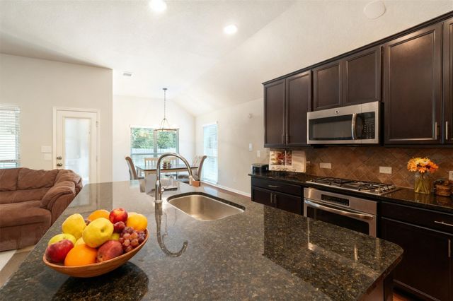 14344 N Summerchase Circle, Willis, TX 77318