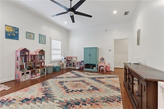 7000 Charleston Oaks Drive N, Mobile, AL 36695