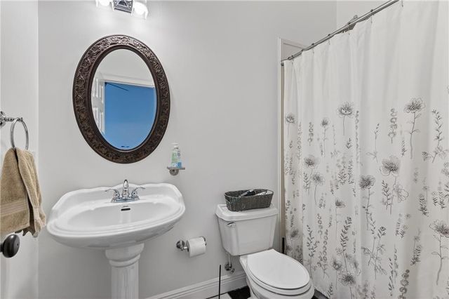 7000 Charleston Oaks Drive N, Mobile, AL 36695