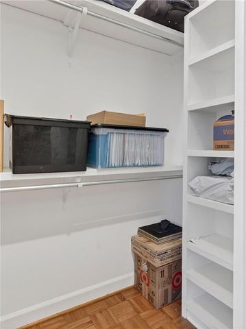 7000 Charleston Oaks Drive N, Mobile, AL 36695