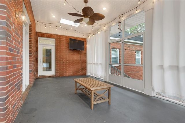 7000 Charleston Oaks Drive N, Mobile, AL 36695