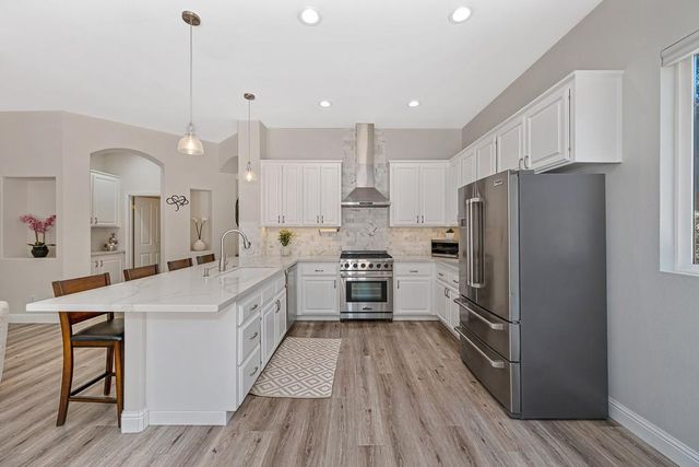 1010 Thompson Cir, Folsom, CA 95630