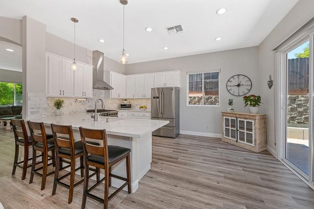 1010 Thompson Cir, Folsom, CA 95630