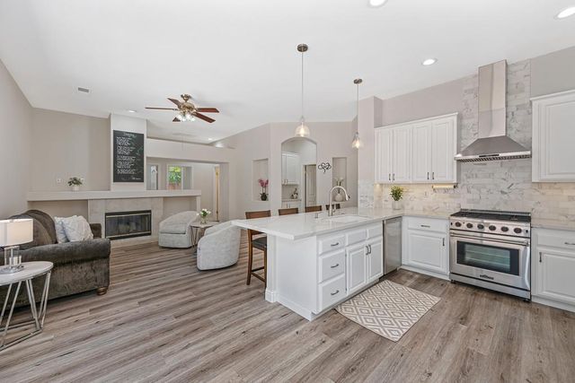 1010 Thompson Cir, Folsom, CA 95630