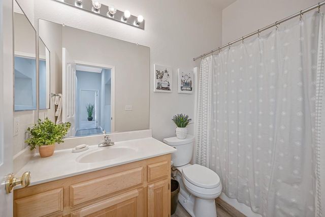 1010 Thompson Cir, Folsom, CA 95630