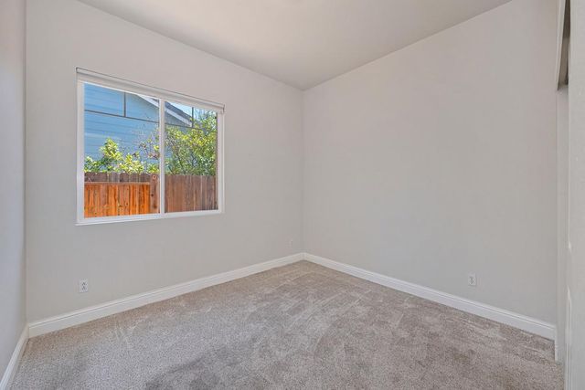1010 Thompson Cir, Folsom, CA 95630