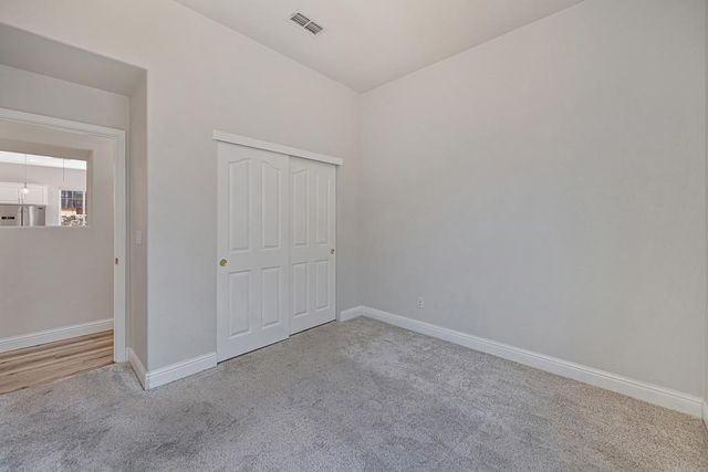 1010 Thompson Cir, Folsom, CA 95630