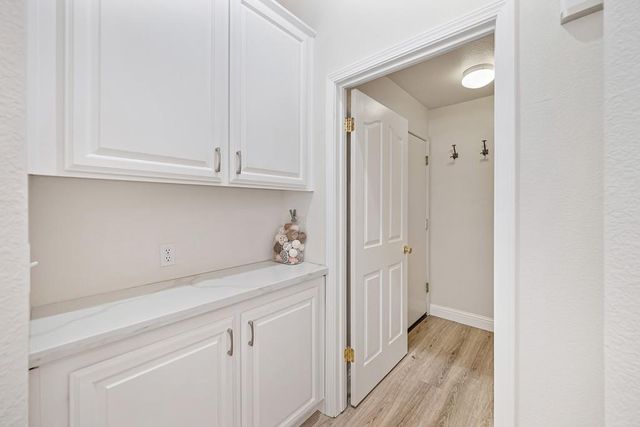 1010 Thompson Cir, Folsom, CA 95630