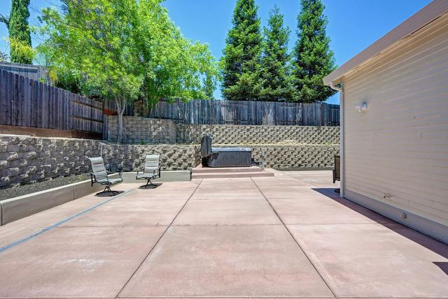 1010 Thompson Cir, Folsom, CA 95630