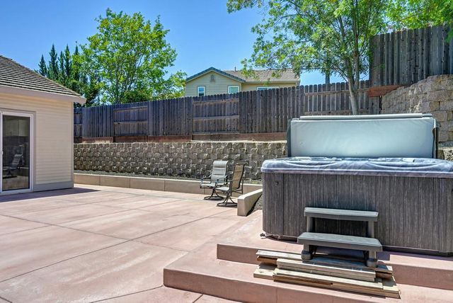 1010 Thompson Cir, Folsom, CA 95630