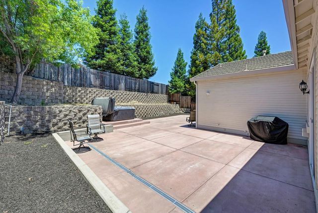 1010 Thompson Cir, Folsom, CA 95630