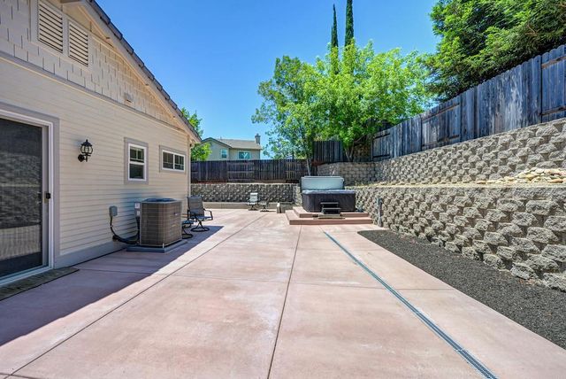 1010 Thompson Cir, Folsom, CA 95630