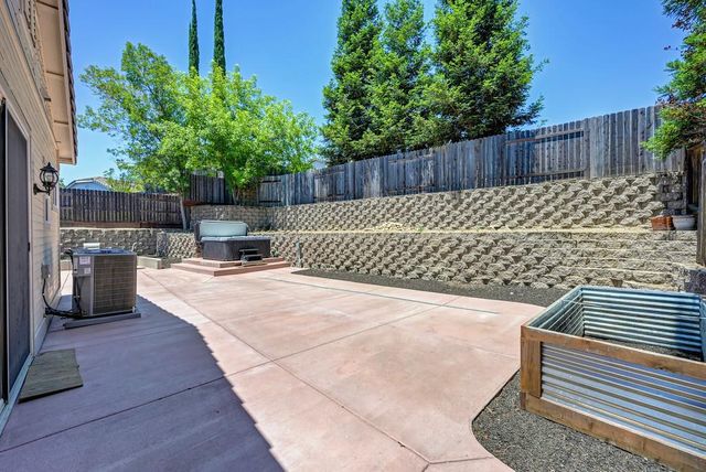 1010 Thompson Cir, Folsom, CA 95630